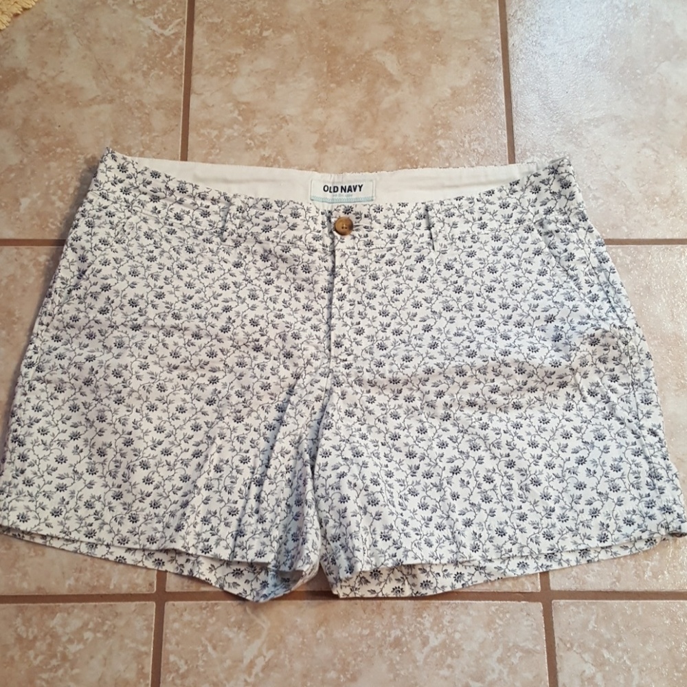 Old Navy - Floral Shorts